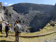 Trying-to-find-Australia-at-Dinorwic-slate-quarry_photo-by-Kat